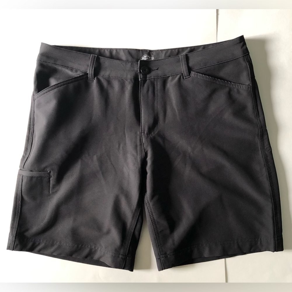 Dickies Hiking Shorts ladies. Size 10